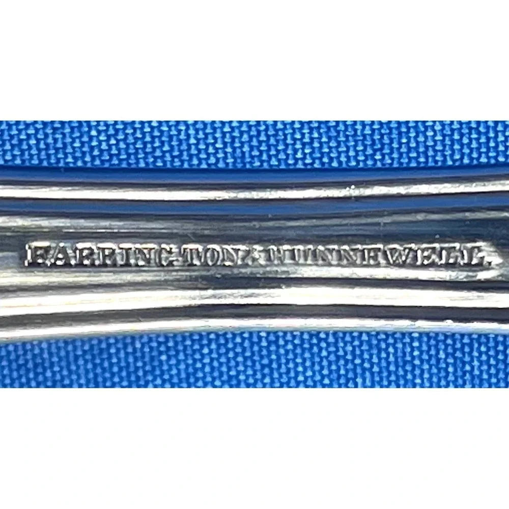 Farrington & Hunnewell Boston Coin Silver Floral Pie Server 10 1/4